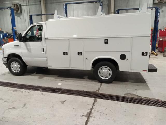 2026 Ford E-350 Cutaway Unknown
