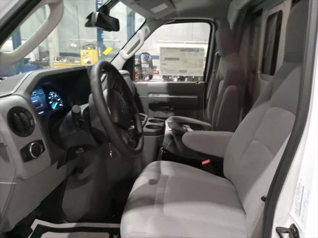 2026 Ford E-350 Cutaway Unknown