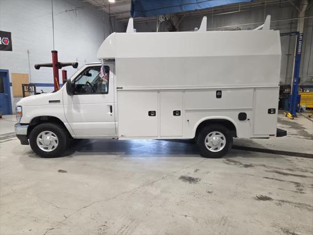 2026 Ford E-350 Cutaway Unknown