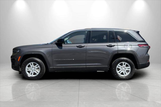 2023 Jeep Grand Cherokee Laredo 4x4