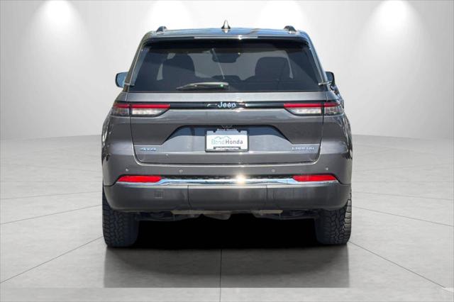 2023 Jeep Grand Cherokee Laredo 4x4