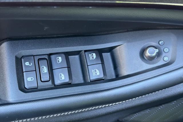 2023 Jeep Grand Cherokee Laredo 4x4
