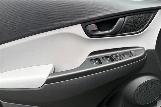 2022 Hyundai Kona SE