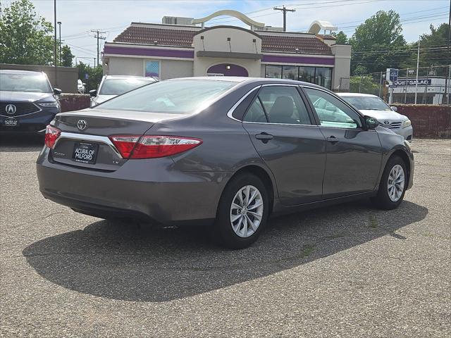 2015 Toyota Camry SE