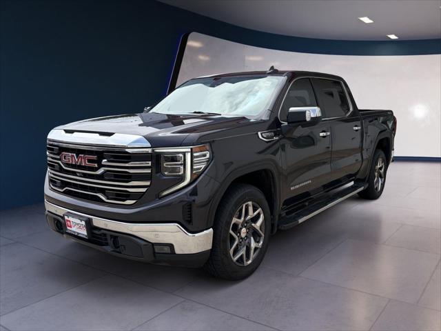 2022 GMC Sierra 4WD Crew Cab Short Box SLT's photo