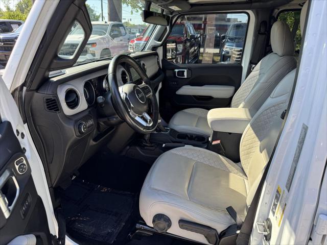 2022 Jeep Gladiator Sport