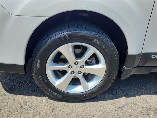2013 Subaru Outback 2.5i Limited