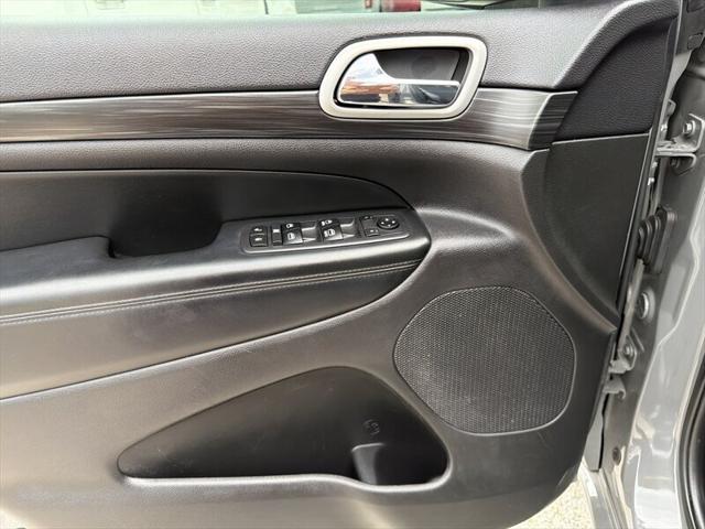 2020 Jeep Grand Cherokee Altitude 4x2
