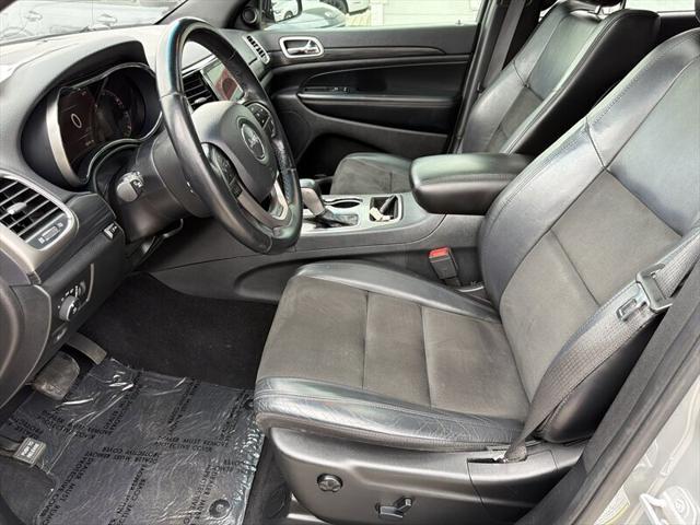 2020 Jeep Grand Cherokee Altitude 4x2