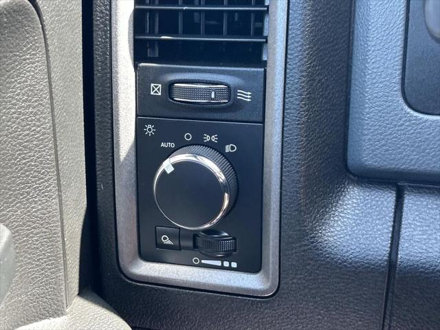 2019 Ram 1500 Classic Tradesman Crew Cab 4x2 5'7" Box
