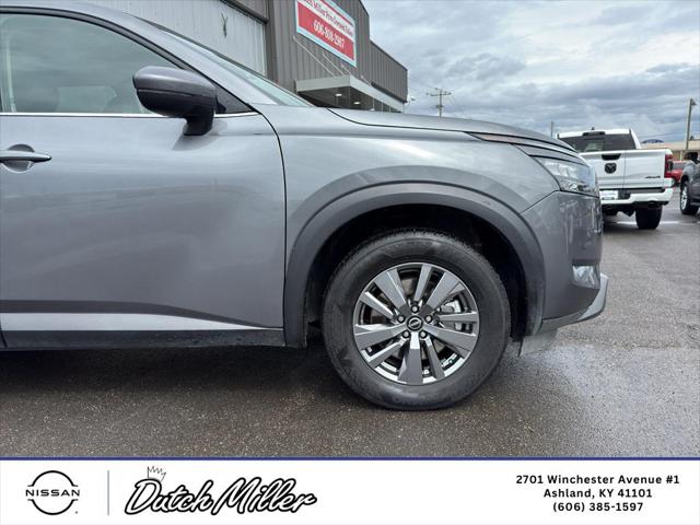 2025 Nissan Pathfinder SV 4WD