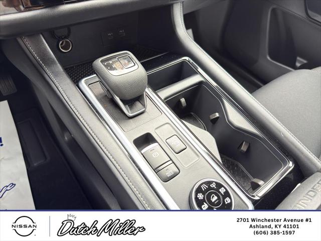 2025 Nissan Pathfinder SV 4WD