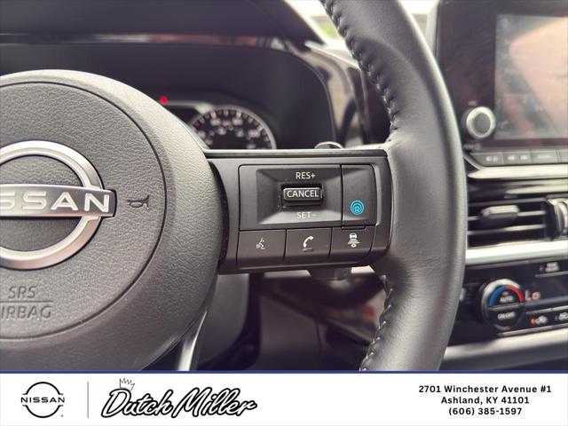 2025 Nissan Pathfinder SV 4WD