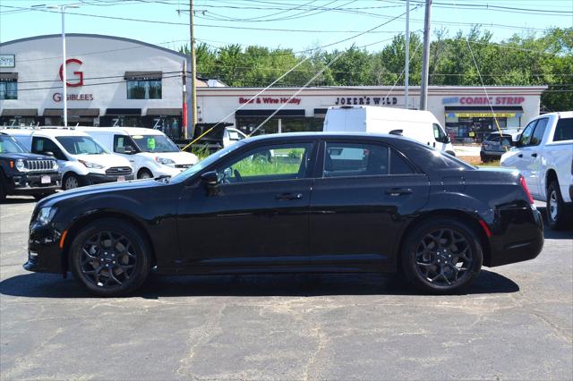 2022 Chrysler 300 Touring L AWD