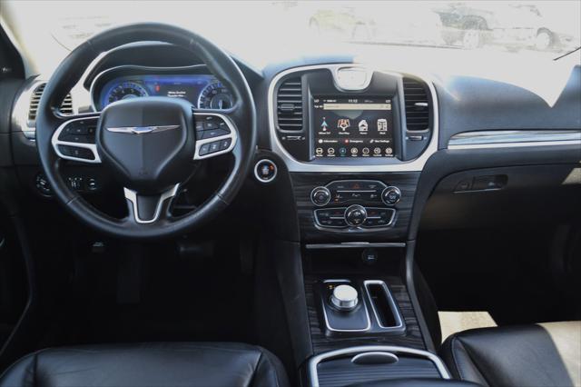 2022 Chrysler 300 Touring L AWD
