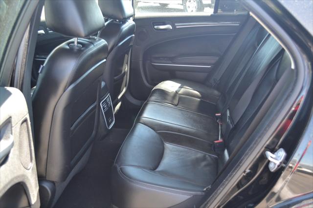 2022 Chrysler 300 Touring L AWD