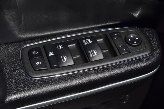 2022 Chrysler 300 Touring L AWD