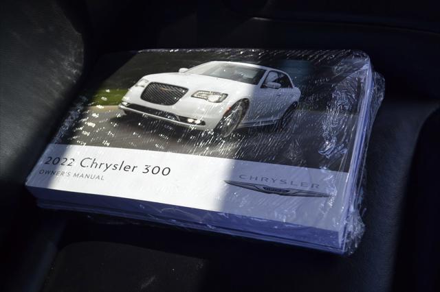 2022 Chrysler 300 Touring L AWD