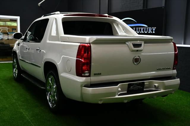 2009 Cadillac Escalade EXT Standard