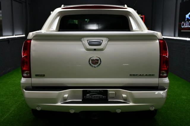 2009 Cadillac Escalade EXT Standard