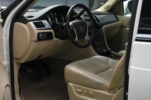 2009 Cadillac Escalade EXT Standard