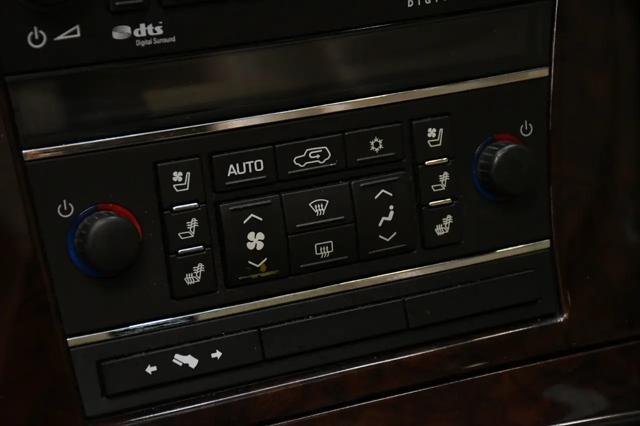 2009 Cadillac Escalade EXT Standard