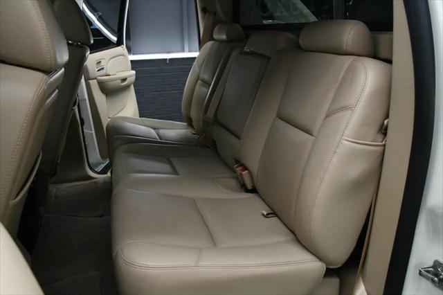 2009 Cadillac Escalade EXT Standard
