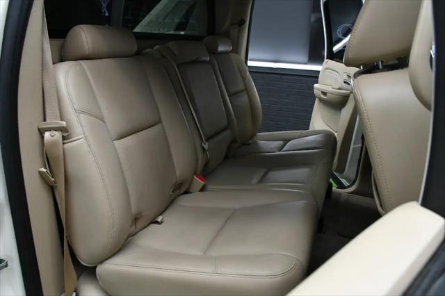 2009 Cadillac Escalade EXT Standard