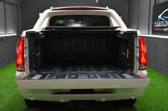 2009 Cadillac Escalade EXT Standard