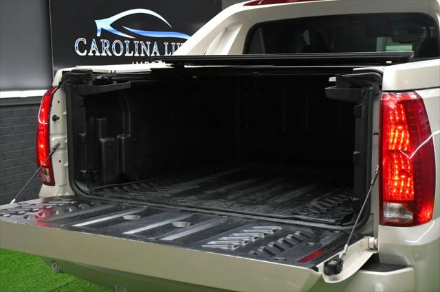 2009 Cadillac Escalade EXT Standard