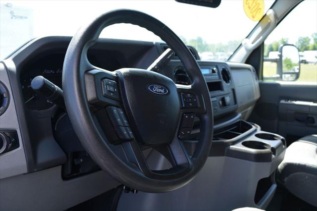 2025 Ford E-450 Cutaway Base