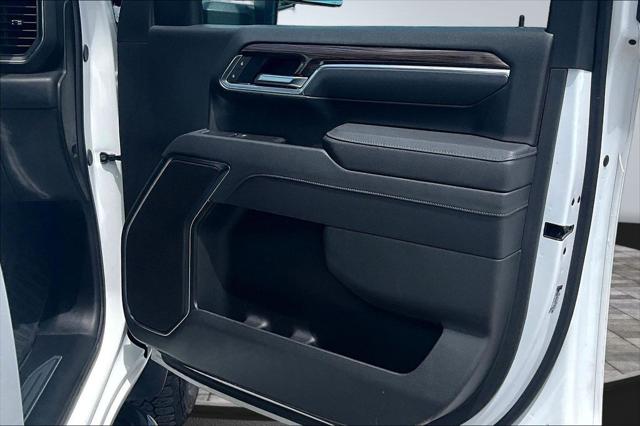 2025 Chevrolet Silverado 2500HD 4WD Crew Cab Standard Bed LT