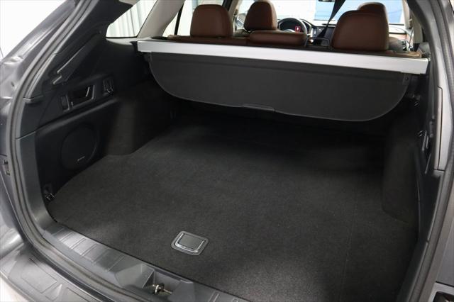 2020 Subaru Outback Touring XT