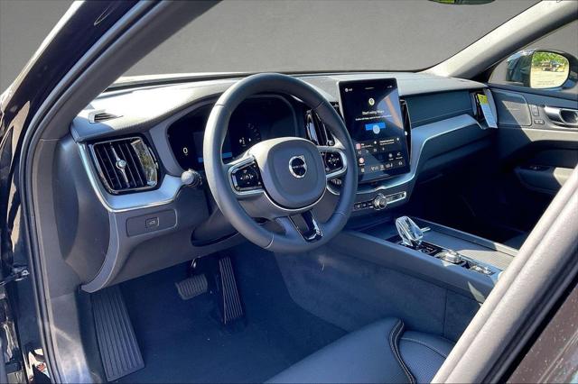 2026 Volvo XC60 B5 Ultra Black Edition