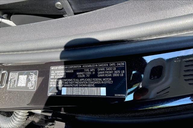 2026 Volvo XC60 B5 Ultra Black Edition