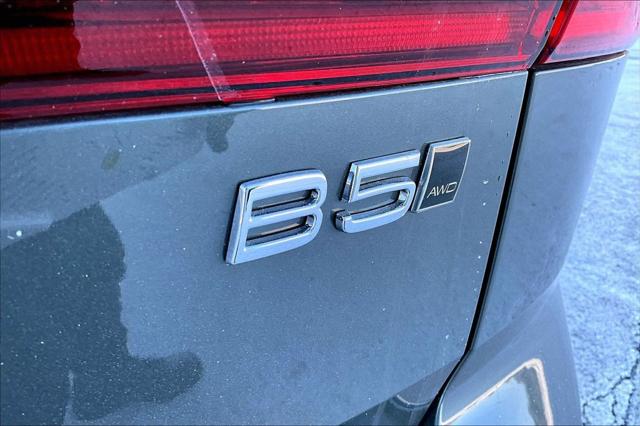 2026 Volvo XC60 B5 Ultra