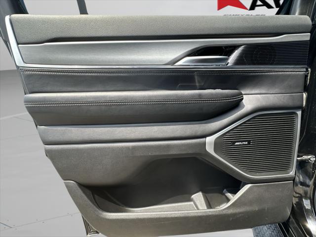 2023 Jeep Wagoneer Series II Carbide 4x4