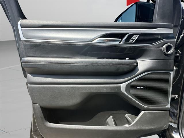 2023 Jeep Wagoneer Series II Carbide 4x4