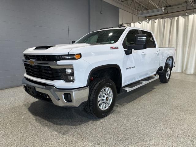 2024 Chevrolet Silverado 2500HD 4WD Crew Cab Standard Bed LT