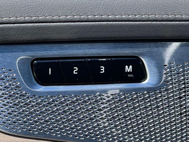 2026 Volvo XC90 Plug-In Hybrid Ultra, T8 AWD, Electric/Gasoline, Bright, 6 Seats