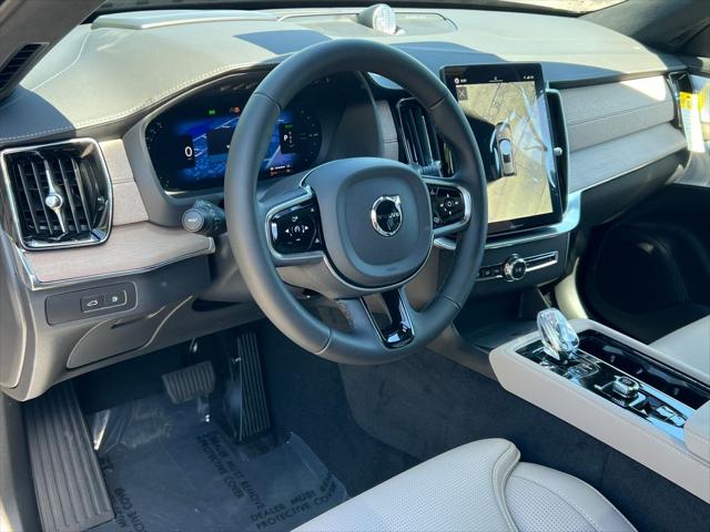 2026 Volvo XC90 Plug-In Hybrid Ultra, T8 AWD, Electric/Gasoline, Bright, 6 Seats