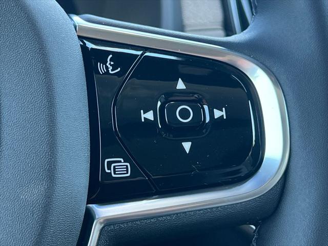 2026 Volvo XC90 Plug-In Hybrid Ultra, T8 AWD, Electric/Gasoline, Bright, 6 Seats