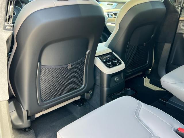 2026 Volvo XC90 Plug-In Hybrid Ultra, T8 AWD, Electric/Gasoline, Bright, 6 Seats
