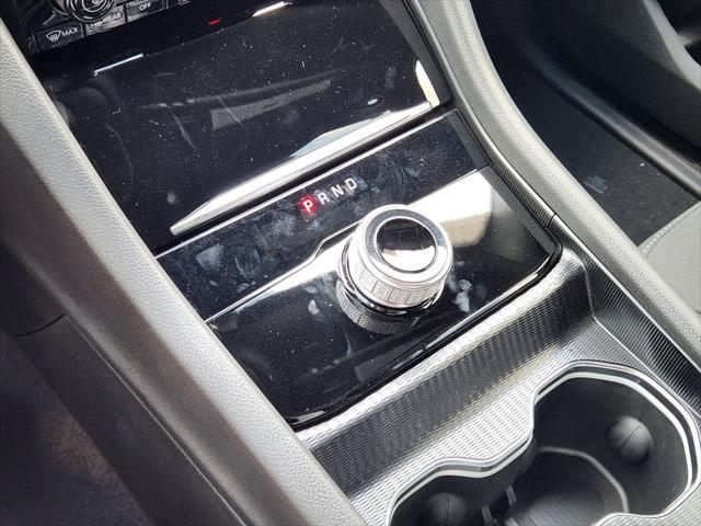2026 Jeep Grand Cherokee Laredo 4x2