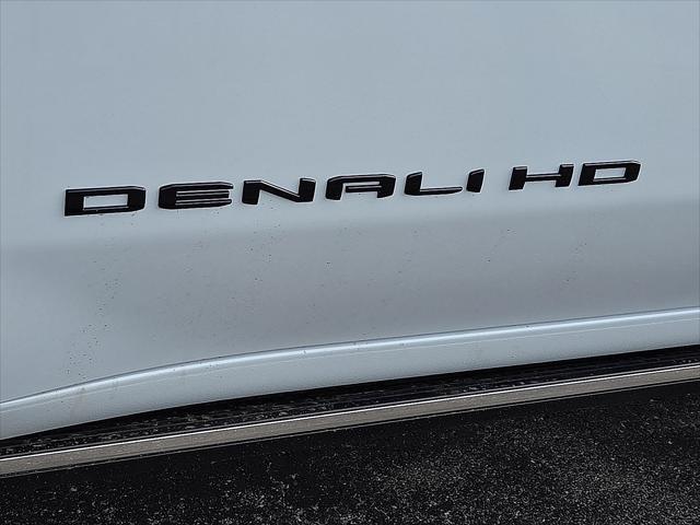2026 GMC Sierra 2500HD Crew Cab, Standard Bed, Denali Ultimate, 4WD
