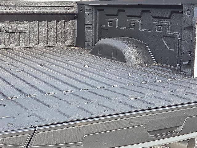 2026 GMC Sierra 2500HD Crew Cab, Standard Bed, Denali Ultimate, 4WD