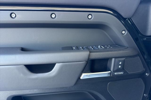 2026 Land Rover Defender P500 V8