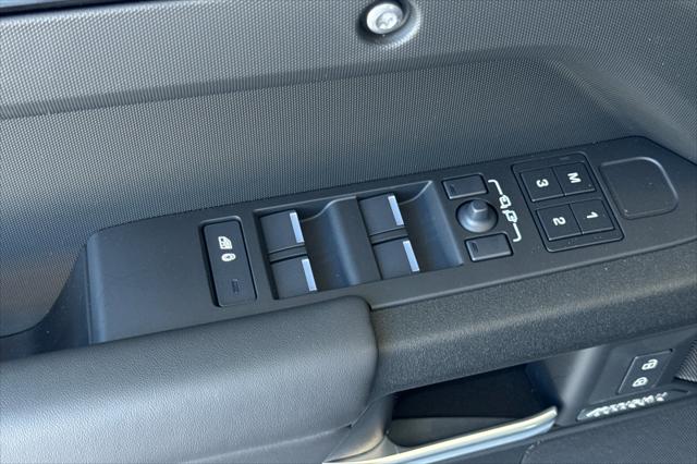 2026 Land Rover Defender P500 V8