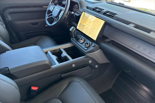 2026 Land Rover Defender P500 V8