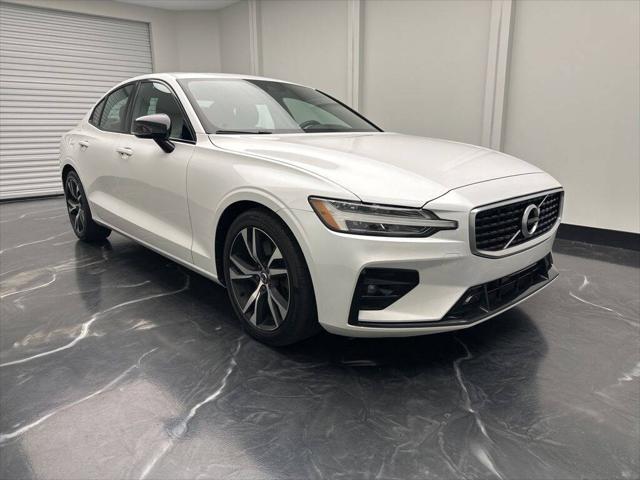 2020 Volvo S60 T6 R-Design